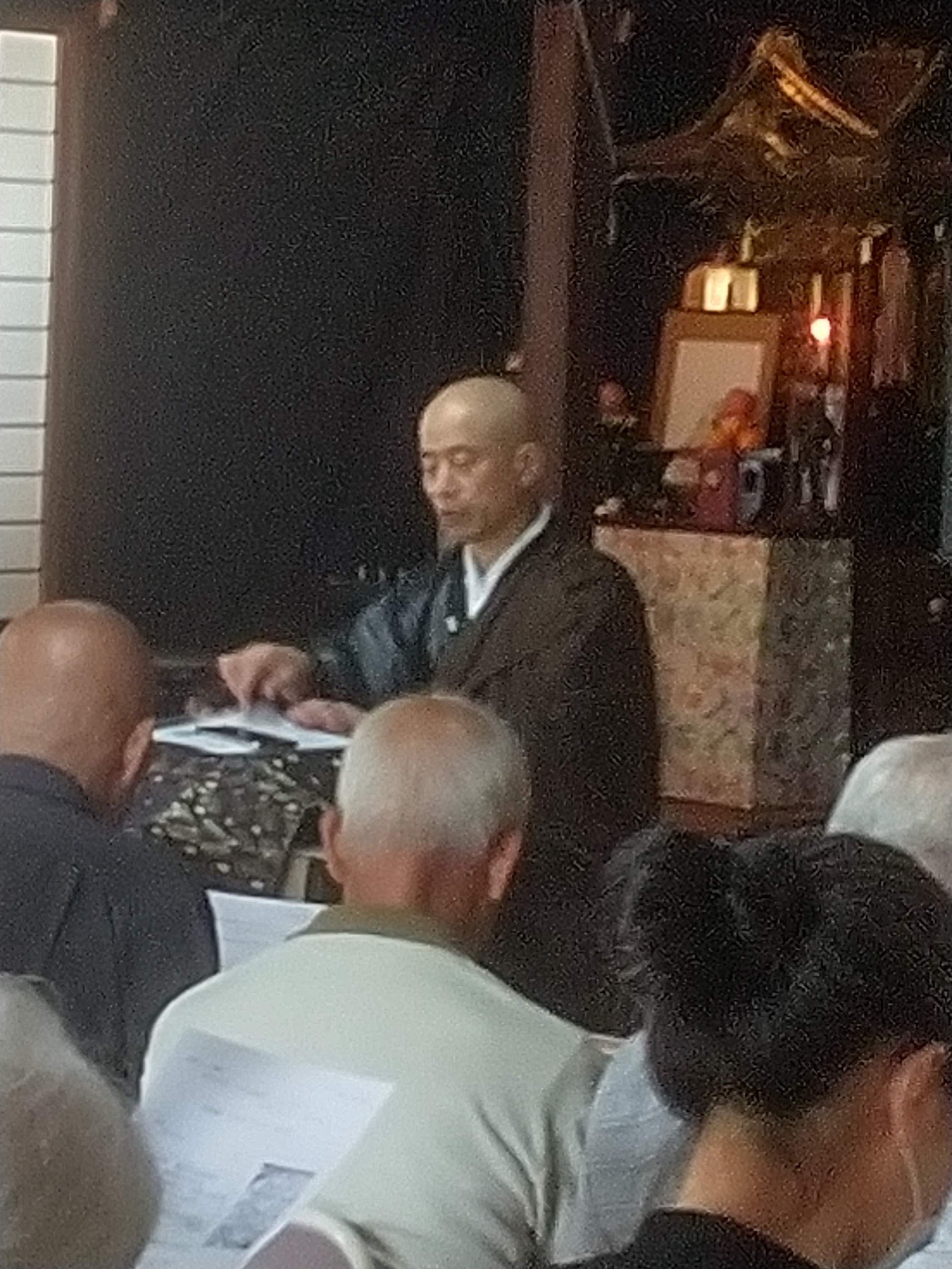 ↑写真をクリックすると亀山上人の法話が聞けます
